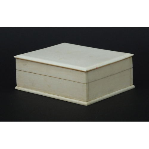 622 - Rectangular Oriental ivory box and cover, 12cm x 9cm