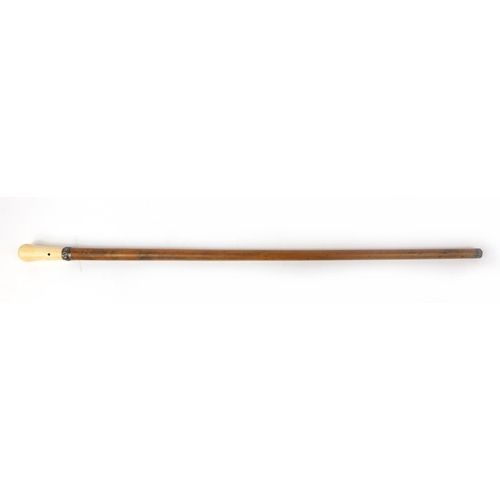 68 - 18th Century Malacca walking cane with ivory pommel and silver collar, 94cm long