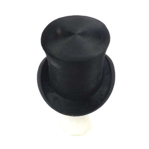 200 - Tress & Co London top hat, together with fitted leather carrying box, the top hat 15cm high