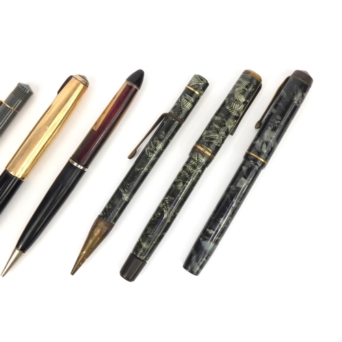 136 - Small group of pens including Wyvern Pen & Co marbleised fountain pen and propelling pencil, Conway ... 