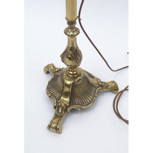 32 - Adjustable brass standard lamp, 148cm high