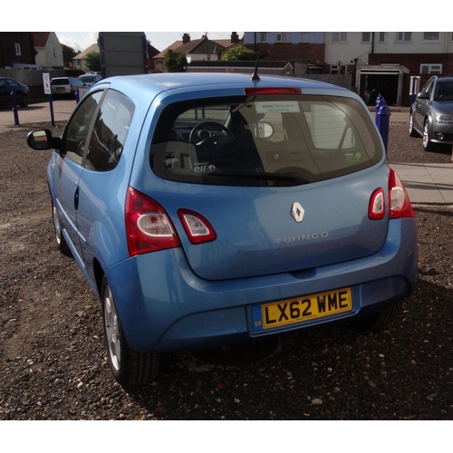 2001 - 2012 blue Renault Twingo Dynamique three door hatchback, 1149cc, only 1450 miles from new, one owner... 