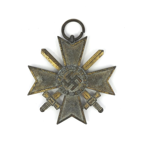 375 - German military interest war merit cross with swords, (PROVENANCE: Was given to the vendor by his fa... 