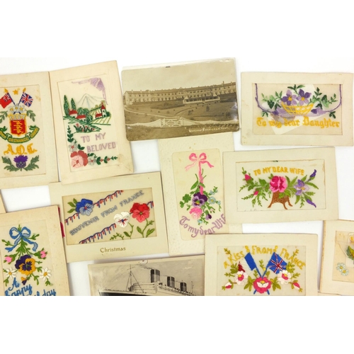 383 - Collection of military interest World War 1 embroidered silk postcards, including army audience corp... 