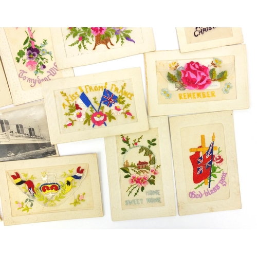 383 - Collection of military interest World War 1 embroidered silk postcards, including army audience corp... 