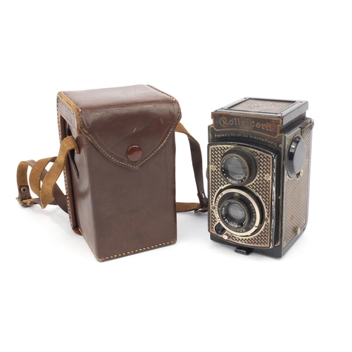 202 - Franke & Heidecke Braunschweig Rolleicord I camera, numbered 024817, with brown leather case, the ca... 