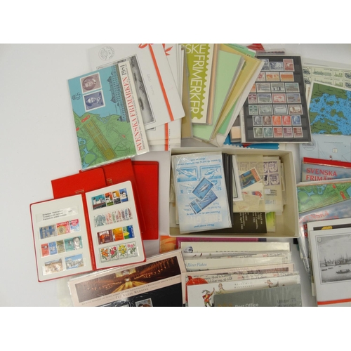 588 - Large collection of assorted first day covers