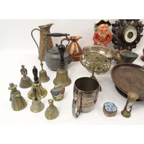 500 - Box of metal and wooden ornaments including a copper Gallon jug, carved barometer, bells, napkin rin... 