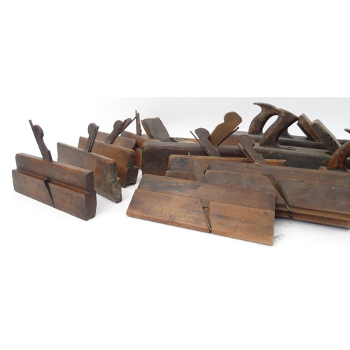 259 - Large collection of named S.Rogehs wood planes and shavers