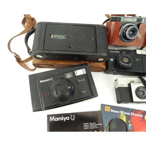 438 - Small selection of assorted vintage cameras including Canon, Agfa and Kodak examples