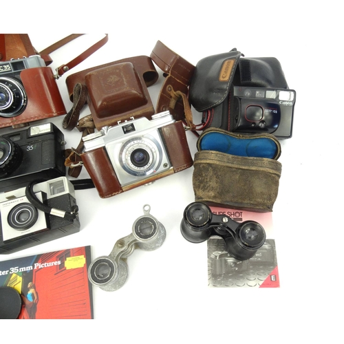 438 - Small selection of assorted vintage cameras including Canon, Agfa and Kodak examples