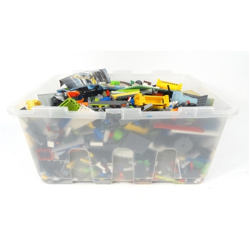 504 - Large selection of assorted Lego