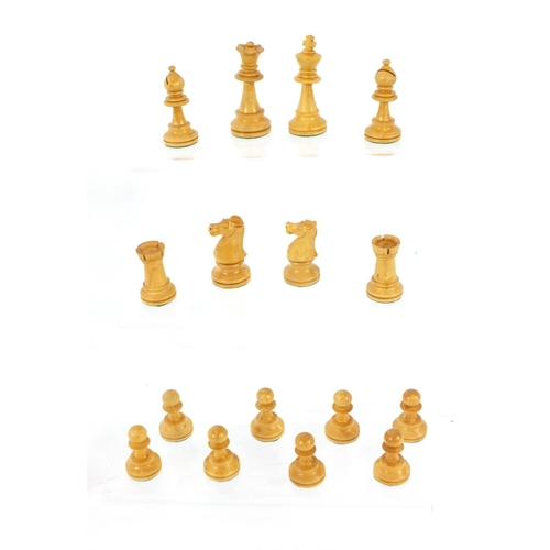 406 - Boxwood chess set, the tallest piece 7cm high