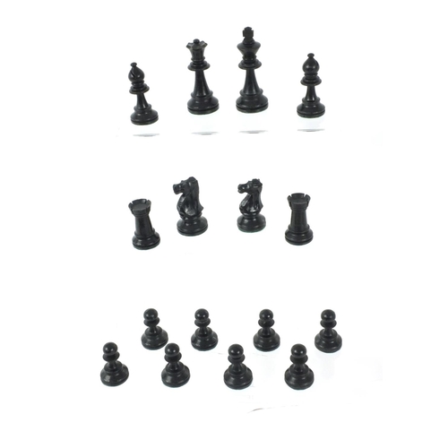 406 - Boxwood chess set, the tallest piece 7cm high