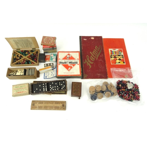 499 - Selection of vintage board games, Draughts, Dominoes etc