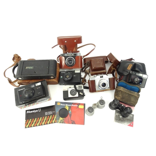 438 - Small selection of assorted vintage cameras including Canon, Agfa and Kodak examples