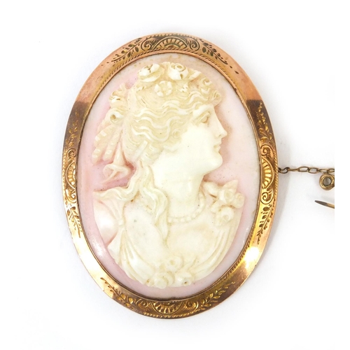 814 - Large 9ct gold mounted cameo maiden head brooch, 5.5cm high, approximate weight 21.2g