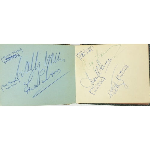 177 - Autograph album signed by various speedway riders including Eric Williams, Dick Seers, Ivor Davies, ... 