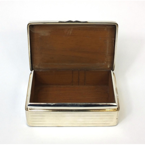 769 - Rectangular silver cigarette box with engine turned decoration, hallmarked Birmingham 1914, 13.5cm l... 