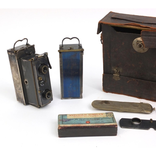 201 - Verascope stereoscope camera with Verascope magazine, supplementary Verascope lenses and leather cas... 