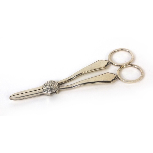 771 - Pair of Mappin & Web silver grape scissors, hallmarked Sheffield 1938, 14.5cm long, approximate weig... 