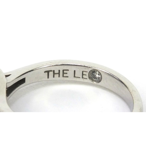 811 - LEO platinium modern round brilliant cut diamond solitaire ring, stamped 0.9 to the band, numbered 1... 