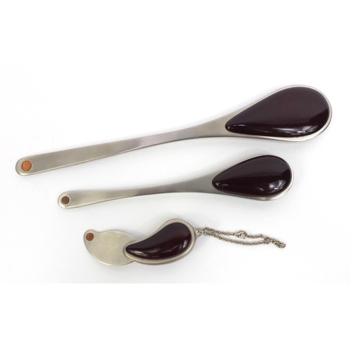 2228 - Cased set of three Clef Du Vin wine keys