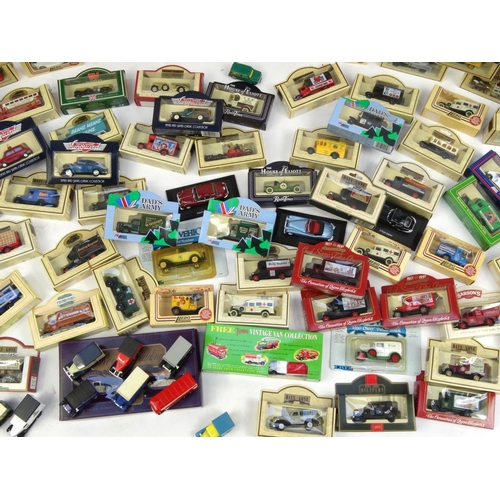 2282 - Large collection of mostly boxed die cast vehicles, including Days Gone and Lledo examples