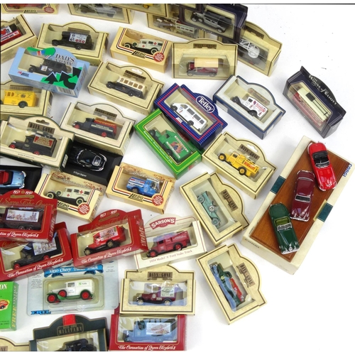 2282 - Large collection of mostly boxed die cast vehicles, including Days Gone and Lledo examples