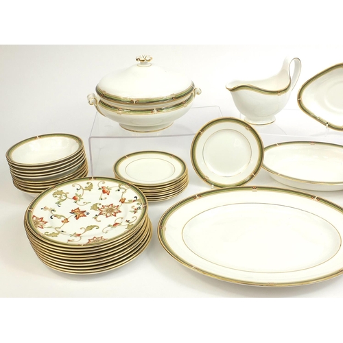 2212 - Collection of Wedgwood Oberon patterned dinnerware including, tureen's and plates