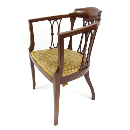 51 - Edwardian mahogany tub chair
