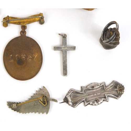 2355 - Small selection of silver and white metal jewellery, enamelled St Johns Ambulance badge, World War I... 