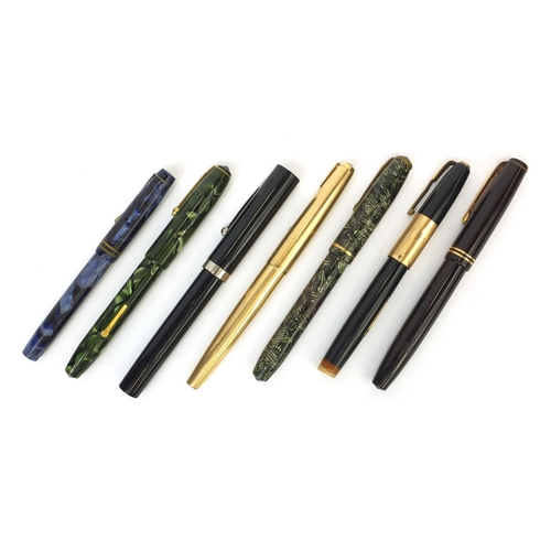 321 - Group of seven fountain pens including Sheaffer, Parker, Watermans and Conway Stewart examples and t... 