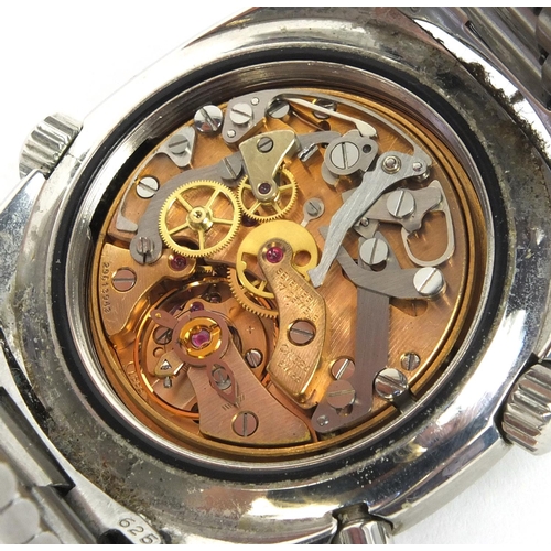 1243 - Vintage gentleman's stainless steel Omega Seamaster Chronostop wristwatch, the dial 3.5cm diameter, ... 