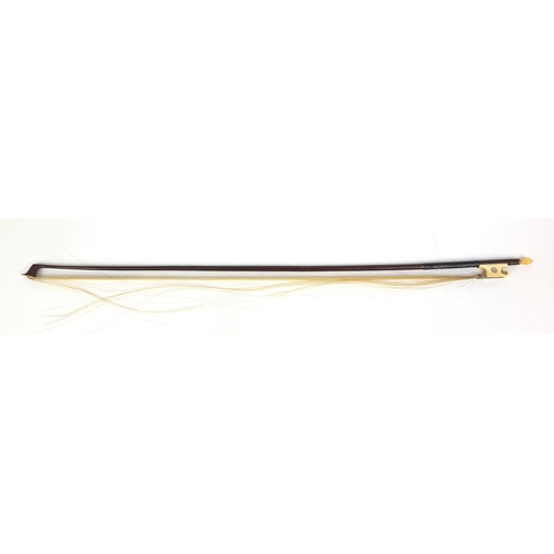 546 - Old wooden violin bow with ivory and Mother of Pearl frog and screw, 73cm long