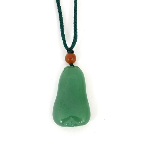 806 - Chinese green jade carved pendant on necklace with certificate of gem identification, box and bag, t... 