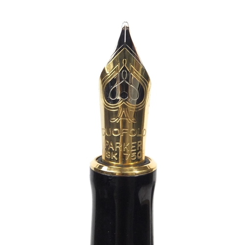 300 - Boxed Parker duofold Staff limited edition marbleised fountain pen with 18k gold nib, given to the w... 