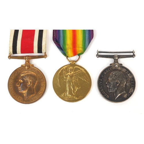 565 - British Military interest World War I Victory medal and 1914- War medal together with a Faithful Ser... 