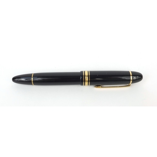 316 - Cased Mont Blanc Meisterstuck No 149 Black fountain pen with 14k gold nib, the fountain pen 14.5cm l... 