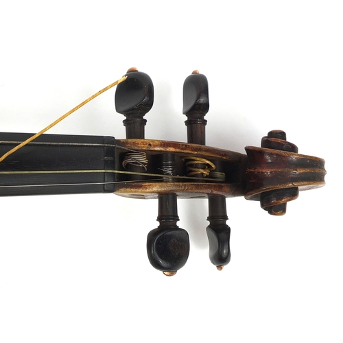 545A - Old wooden violin with one piece back, bearing a Mamias Neuner, Geigenma label to the inside with tw... 