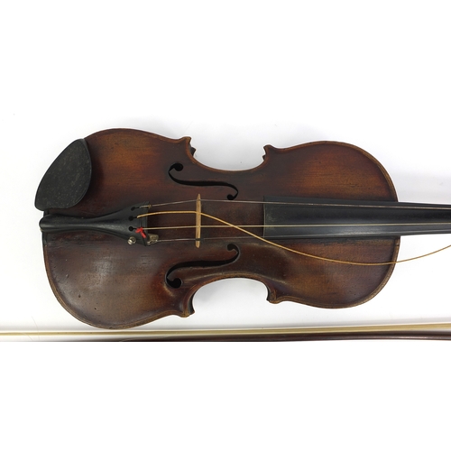 545A - Old wooden violin with one piece back, bearing a Mamias Neuner, Geigenma label to the inside with tw... 