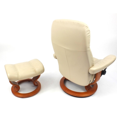 2043 - Ekornes Stressless cream leather reclining armchair with stool