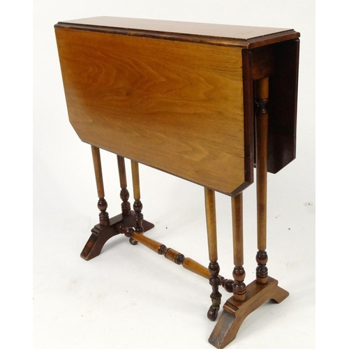 16 - Edwardian mahogany Sutherland table on turned legs, 83cm high