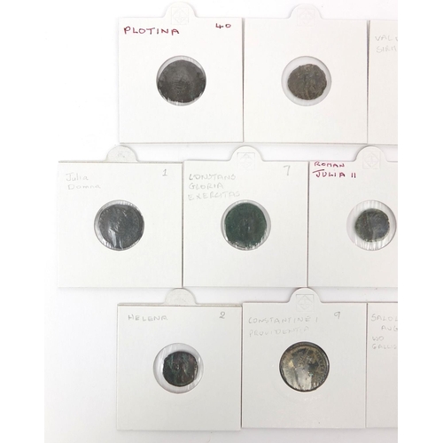 280 - Group of ten Roman coins, the largest approximately 2cm in diameter, approximate weight 41.9g