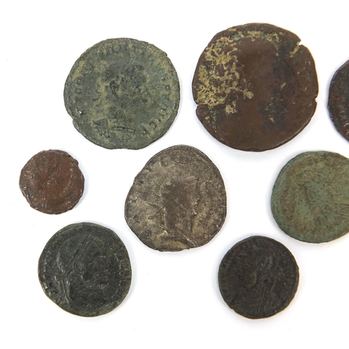 287 - Group of ten Roman coins, the largest approximately 2.5cm in diameter, approximate weight 29.6g