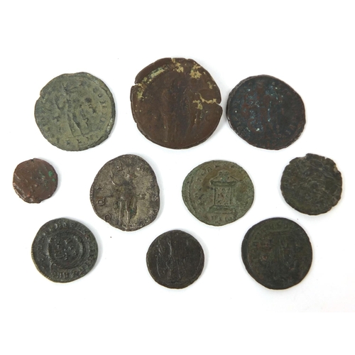 287 - Group of ten Roman coins, the largest approximately 2.5cm in diameter, approximate weight 29.6g