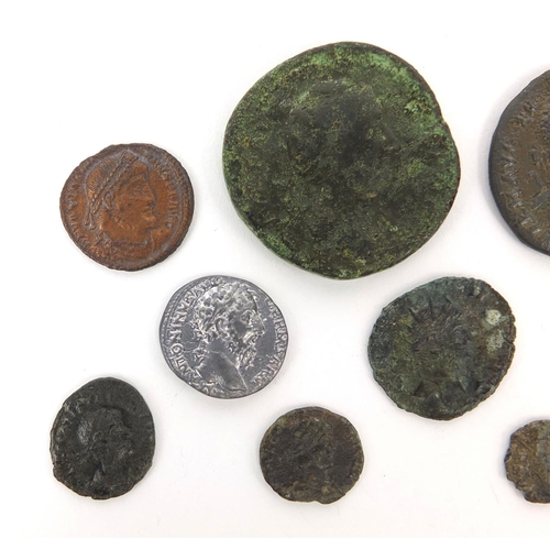 284 - Group of ten Roman coins, the largest approximately 3.2cm in diameter, approximate weight 49.0g