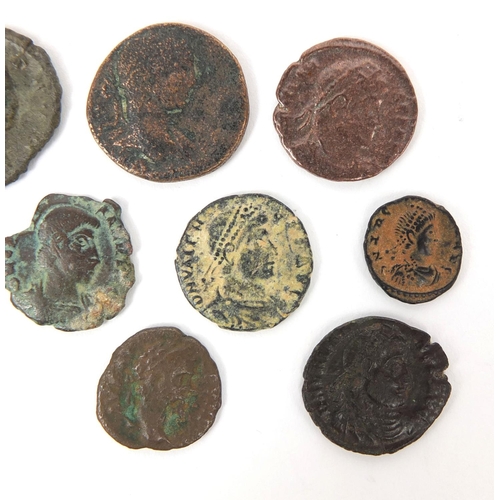 282 - Group of ten Roman coins, the largest approximately 2cm in diameter, approximate weight 22.6g