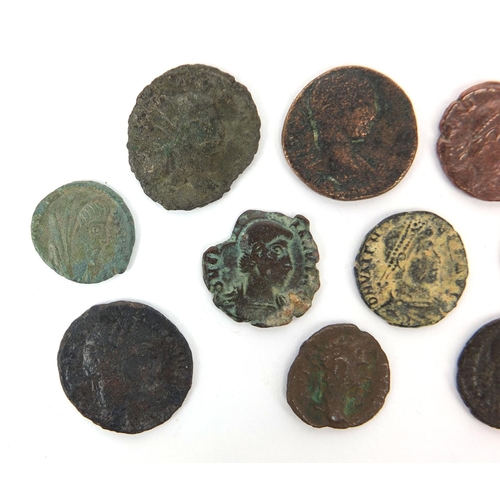 282 - Group of ten Roman coins, the largest approximately 2cm in diameter, approximate weight 22.6g