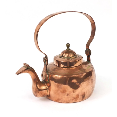 133 - Late 18th/early 19th century Dutch copper kettle with swing handle, 22cm high